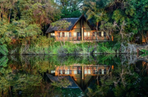 Гостиница Gondwana Namushasha River Lodge  Kongola